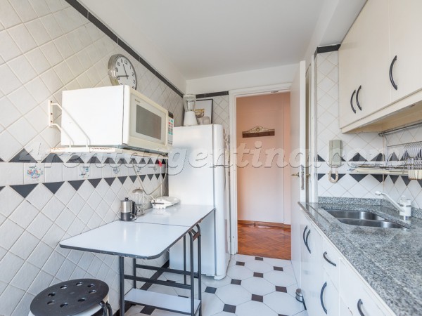 Anchorena and Valentin Gomez: Apartment for rent in Abasto